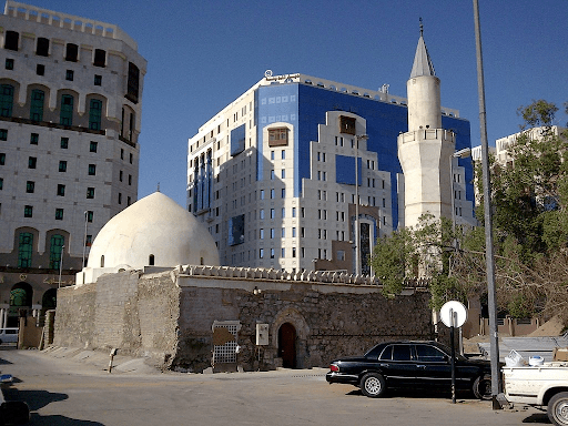 Masjid Umar, seven Mosque, Seven Mosque Ziyarat, Umrah Taxi