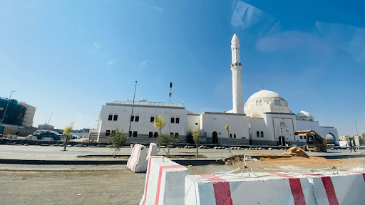 Masjid al-Khandaq, seven Mosque, Seven Mosque Ziyarat, Umrah Taxi